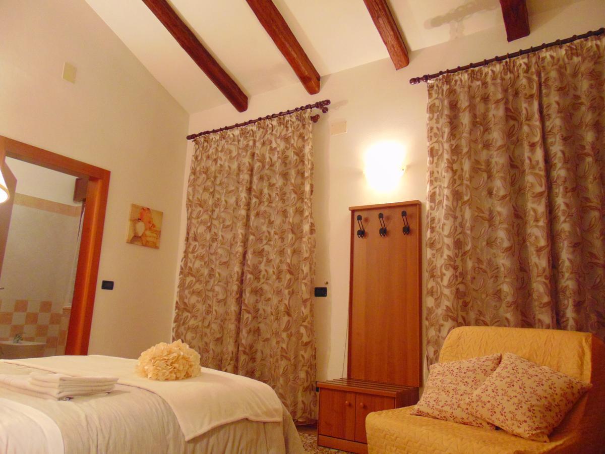 Hôtel Casa Gaia à Campalto Extérieur photo